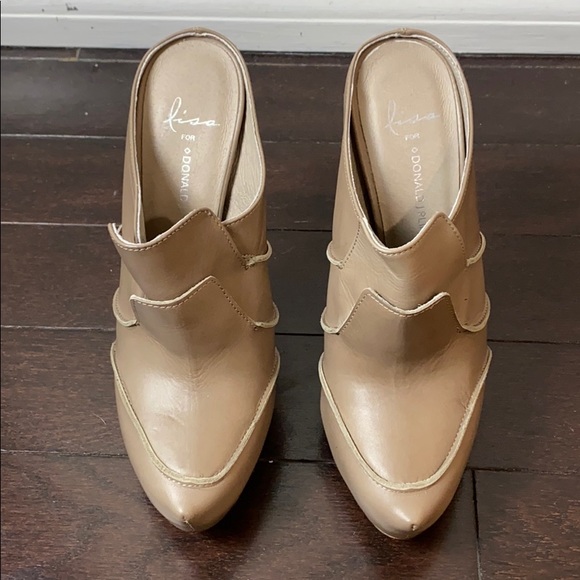 Lisa for Donald Pliner Heeled Mules - Picture 3 of 7